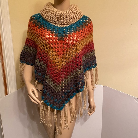 - Crochet Boho Poncho - Picture 4 of 8